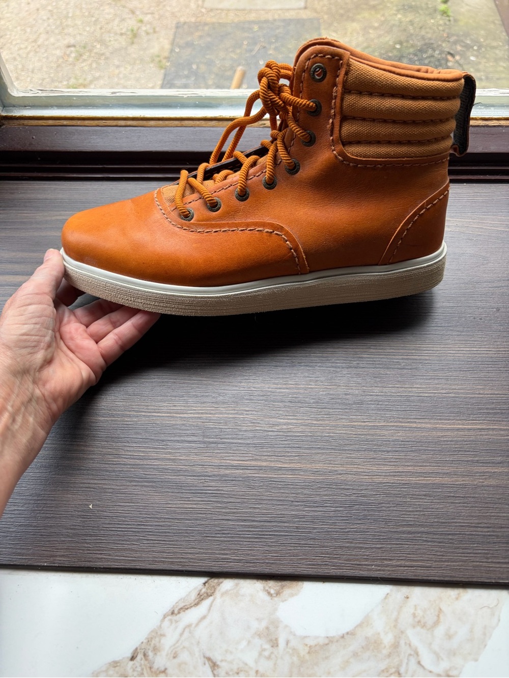 Supra Men's High-Top Sneakers in Tan Leather - Picture 2 of 6